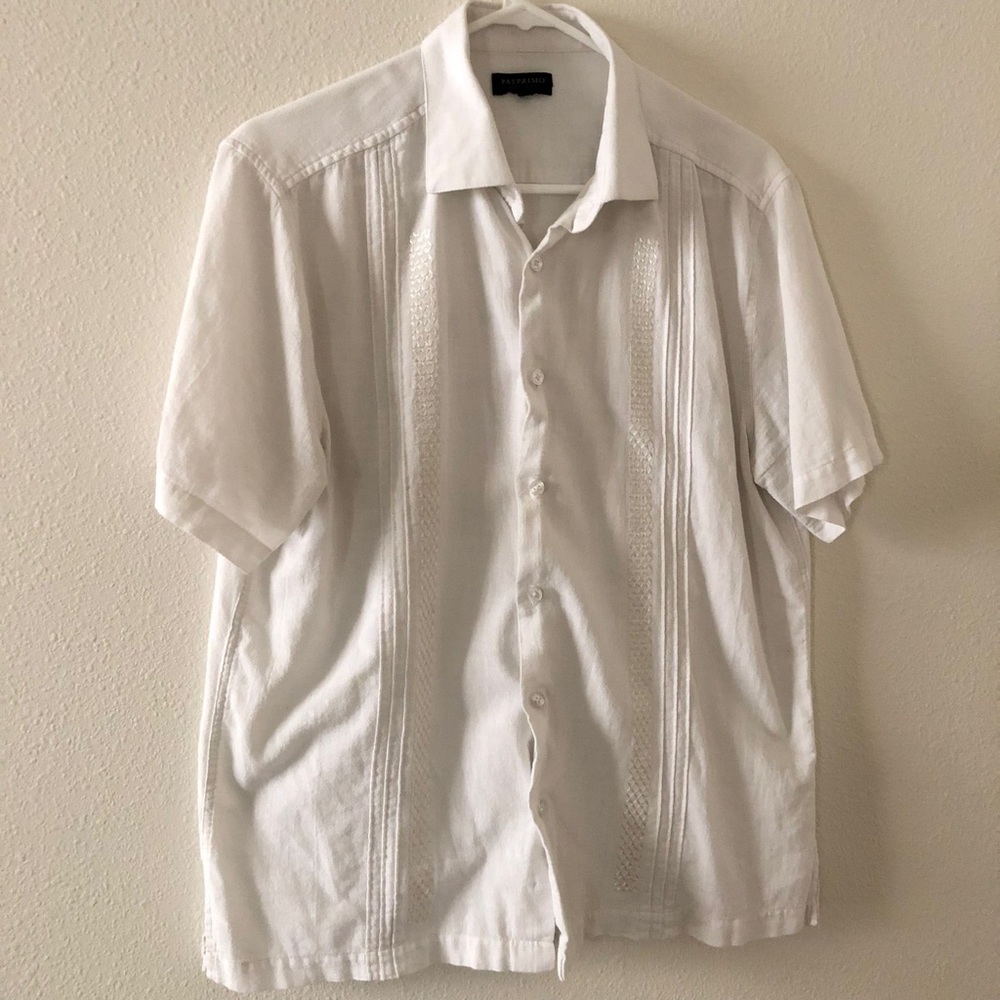 Pat primo regular fit Mens short sleeve button down shirt size Medium
